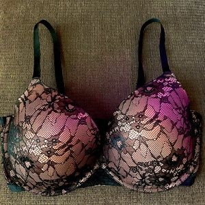 Black lace bra